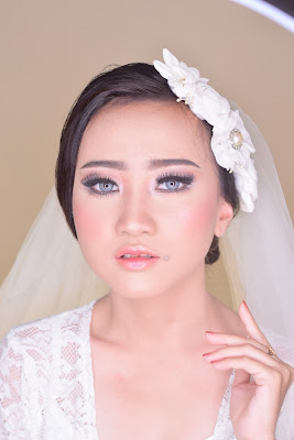 DONA MakeUp