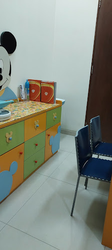 Dr. Karjadi Gunawan SpB