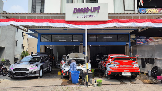 DressUp Autodetailer