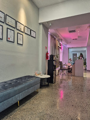 Drialogy House Of Beauty Surabaya Barat (Graha Family)