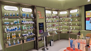 Erha Ultimate AEON Tanjung Barat