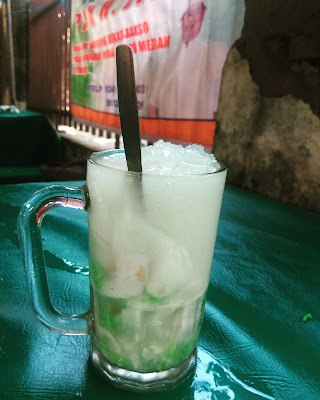 Es Kelapa Muda Pak Jimin