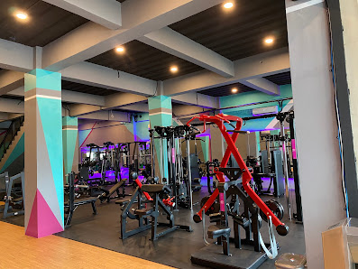 F18 Gym & Studio Pondok Gede