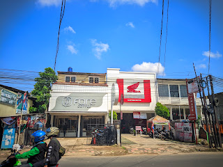 Ferry Honda Motor