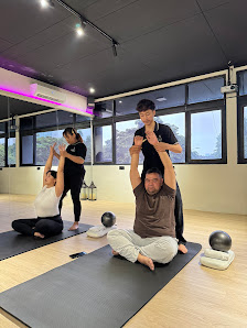 Flexology Assisted Stretching & Yoga Studio
