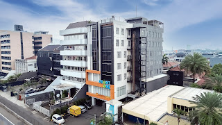 Front One Boutique Hotel Taman Anggrek by Azana