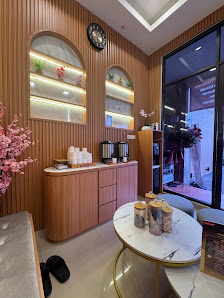 FUKUHANA FAMILY MASSAGE & REFLEXOLOGY