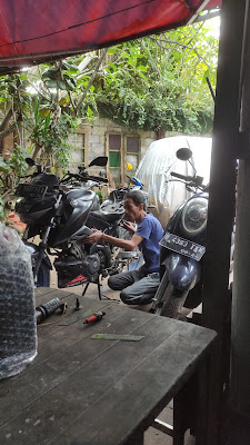 Garasi Lyon's Motor