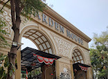 Garden House Club House