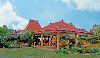 Gedung Pertemuan Djoglo Ageng