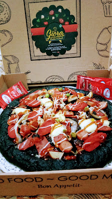 Giora Pizza and Primadona Butter Cookies