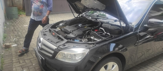 Go Montir Bengkel mobil panggilan service mobil panggilan by whatsapp