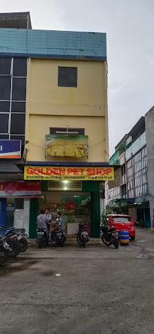 Golden Pet Shop
