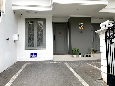Grin Dental (Klinik Dokter Gigi & Aesthetic Dental Care)