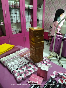 Griya Cantik Shovia by DRWSKINCARE CIPAYUNG