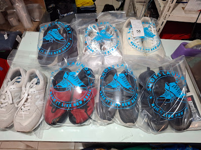 Griya Laundry Rawamangun ( laundry SAME DAY& EXPRES) since 2015, Shoes, Karpet, Stroller, Helm, satuan. FREE antar jemput