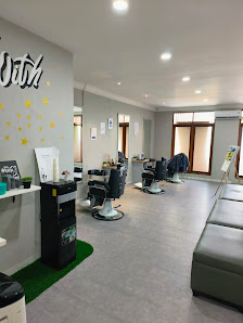 Groom Guru Barbershop Grogol