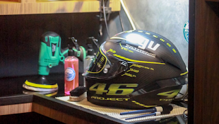 Helmet and Care Otista - Cuci Helm & Cuci Sepatu