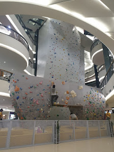 Indoclimb FX Sudirman Climbing and Bouldering