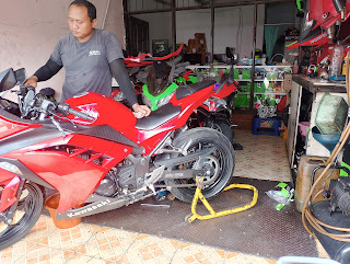 Iqbal Jaya Motor ( spesialis kawasaki)