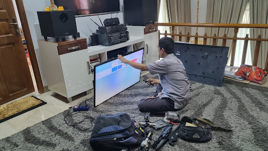 Ismail Service TV LED Sepesialis Panggilan jakarta bekasi bergaransi