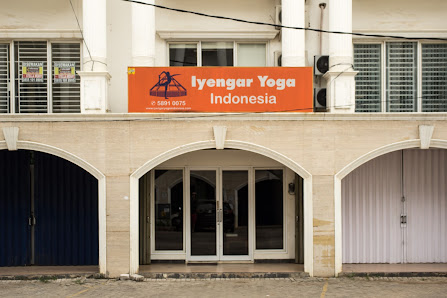 Iyengar Yoga Indonesia (Riana Yoga)