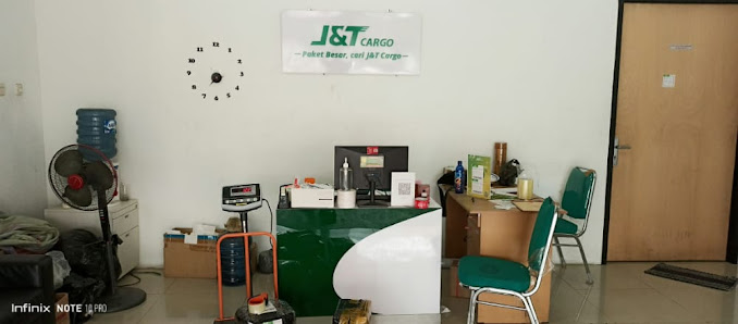 J&T Cargo Semanan JKT084A