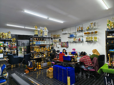Jakarta Souvenir Pusat Plakat, Trophy dan Medali