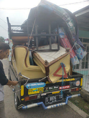 JASA ANGKUTAN BARANG BANDUNG dalam dan luar kota.pindahan barang kost kantor kafe hotel dan driver amanah dan tanggung jawab