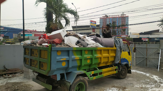 Jasa buang puing /Sampah Proyek