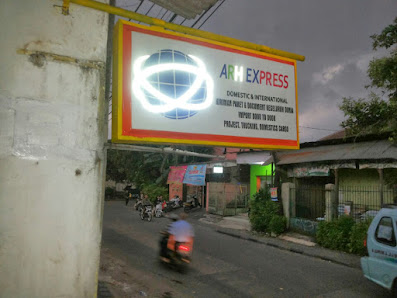 Jasa pengiriman export dan import tujuan singapore ,malaysia