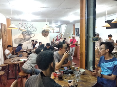 Java School Cafe Bonser