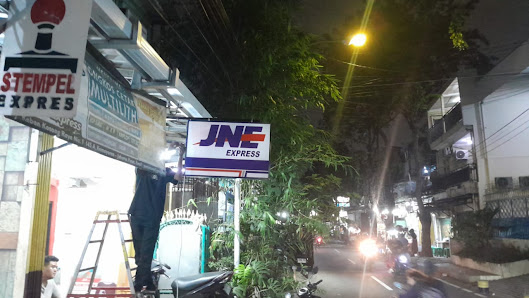 JNE Kebon Kosong