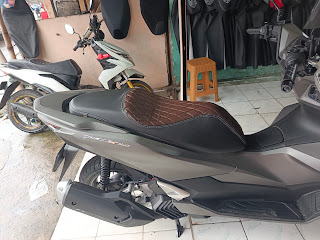 Jok motor Cilendek