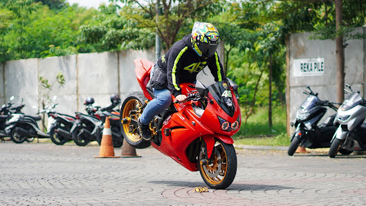 Jolly Motor (Variasi Motor Center)