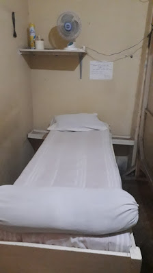 JURU PIJAT/ MASSAGE TUNANETRA