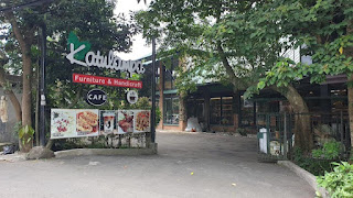 Katulampa Furniture Handicraft Cafe