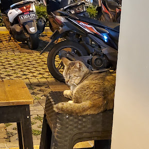 Kedai Kopi Terisi