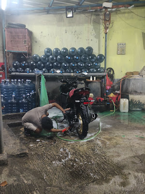 Kios BBM dan Cuci Steam Motor Sobari
