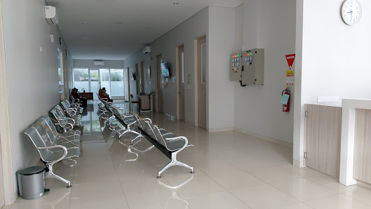 Klinik Pratama St. Carolus Samadi Klender