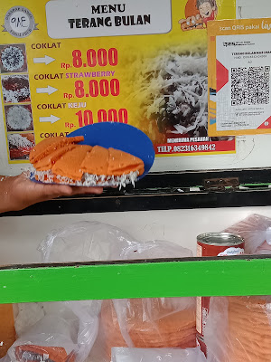 Kue Terang Bulan