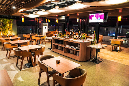 Kuretake Rooftop Cafe & Resto