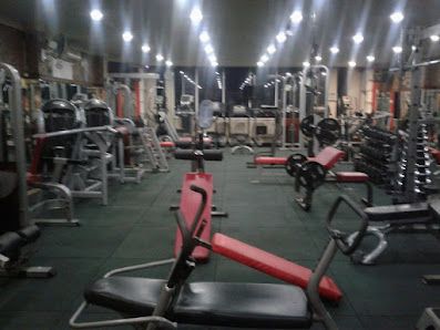 LA FITNES CENTER