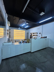 Laundry sepatu dr.ShoeBert Jakarta