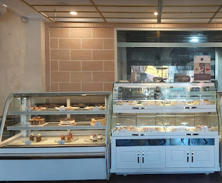 Le Croissant Shop