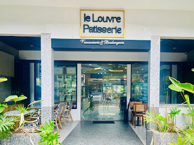 Le Louvre Patisserie