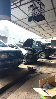 Lily Motor Service (Bengkel Koh Dayut)