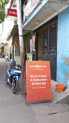 LION PARCEL BANDENGAN UTARA PEKOJAN
