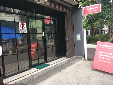 Lion Parcel Kemandoran Pluis