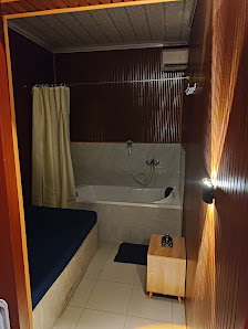 Lux Men's Spa